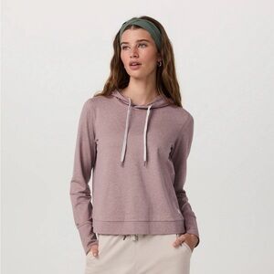 Vuori Halo Essential Hoodie. Size XS. In cardamom heather. NWT
